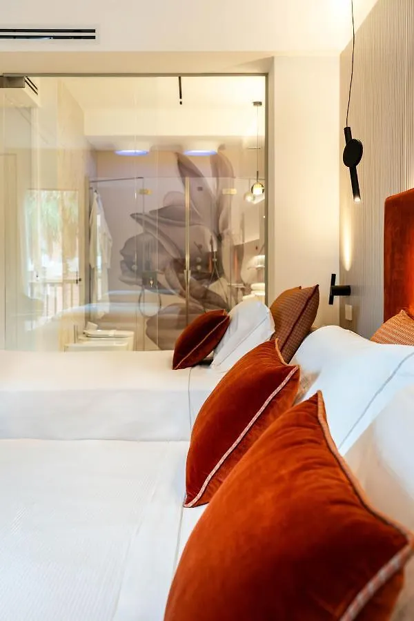 Donna Giacinta Luxury Accomodation Bari 0*,  İtalya
